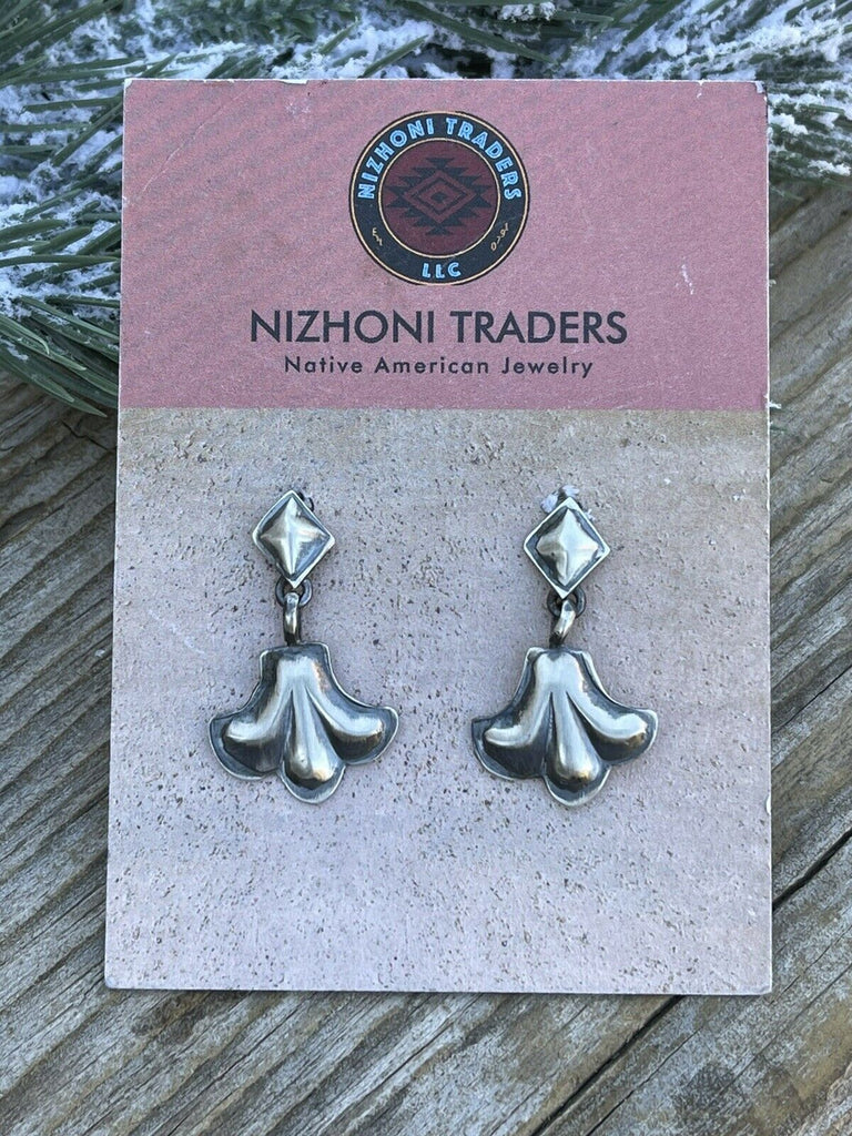 Navajo Sterling Silver Hand Stamped Fleur De Lis Dangle Earrings Jewelry & Watches:Ethnic, Regional & Tribal:Native American:Earrings Nizhoni Traders LLC