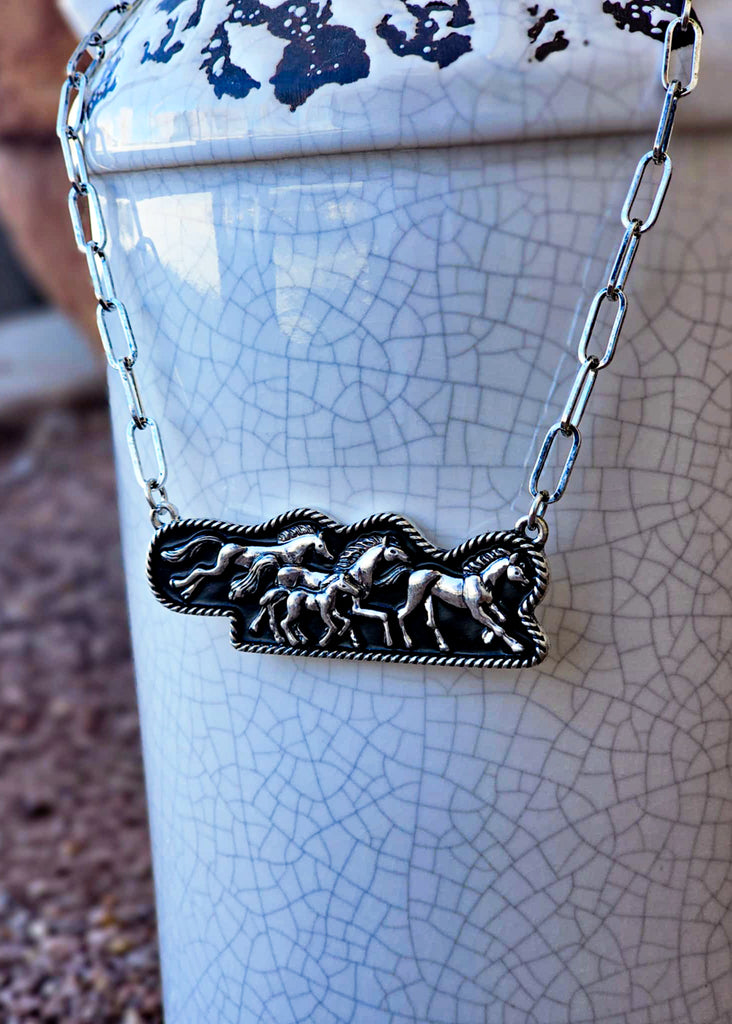 Western 4 Running Horse Necklace Necklace Blue Tortoise