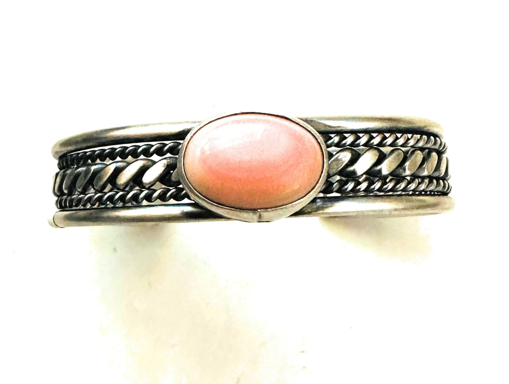 Navajo Queen Pink Conch Shell & Sterling Silver Cuff Bracelet Jewelry & Watches:Ethnic, Regional & Tribal:Bracelets & Charms Nizhoni Traders LLC   