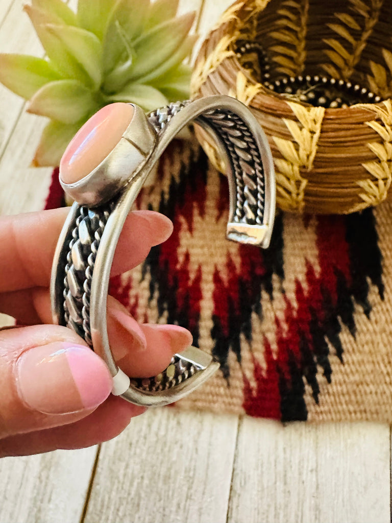 Navajo Queen Pink Conch Shell & Sterling Silver Cuff Bracelet Jewelry & Watches:Ethnic, Regional & Tribal:Bracelets & Charms Nizhoni Traders LLC   