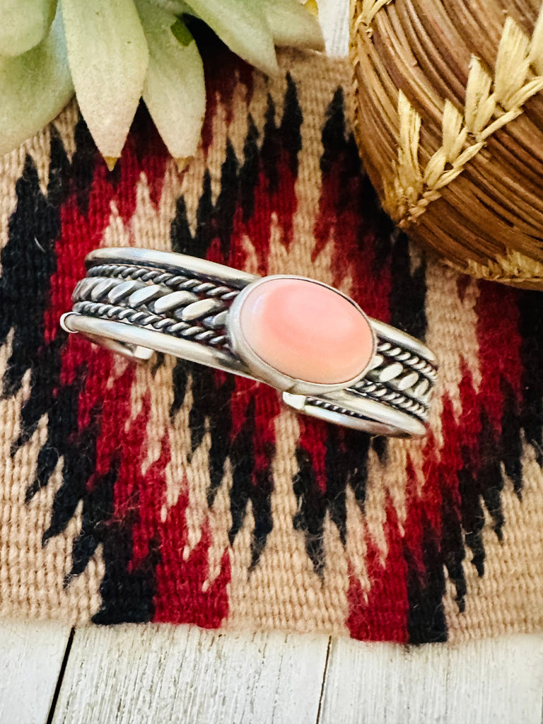 Navajo Queen Pink Conch Shell & Sterling Silver Cuff Bracelet Jewelry & Watches:Ethnic, Regional & Tribal:Bracelets & Charms Nizhoni Traders LLC   