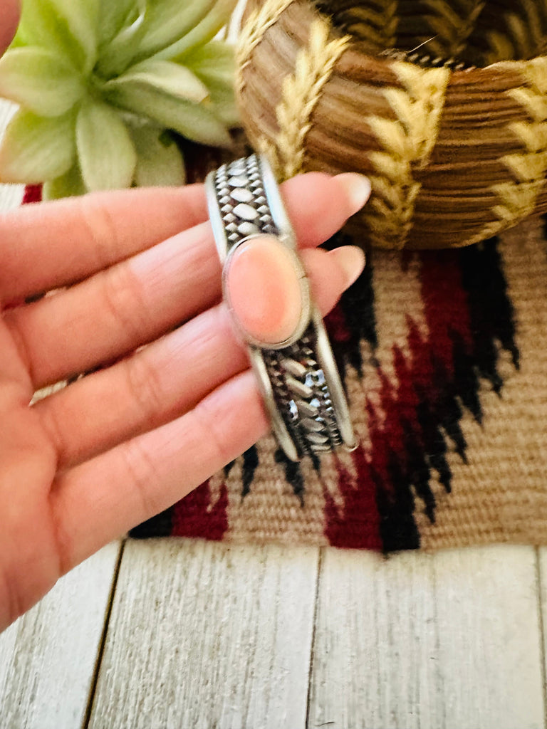 Navajo Queen Pink Conch Shell & Sterling Silver Cuff Bracelet Jewelry & Watches:Ethnic, Regional & Tribal:Bracelets & Charms Nizhoni Traders LLC   